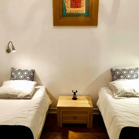 Apartment Nowogrodzka *